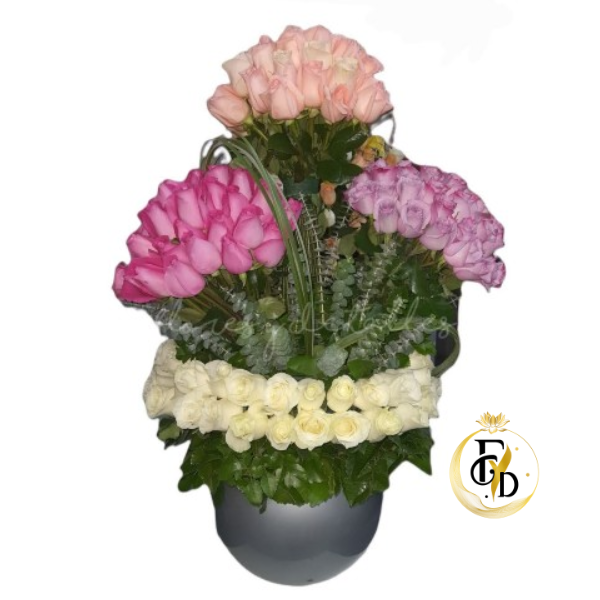 Diseño en 100 Rosas Mixtas.