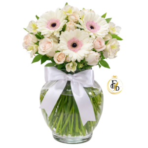 Florero en Flores Blancas