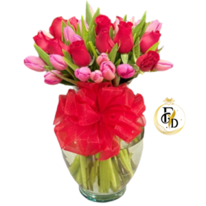 12 Rosas y Tulipanes en Florero