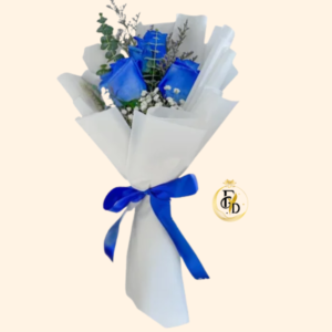 Ramo en 3 rosas azules