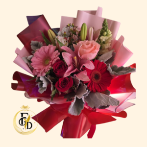 Ramo Primaveral con Flores Rojas y Rosadas